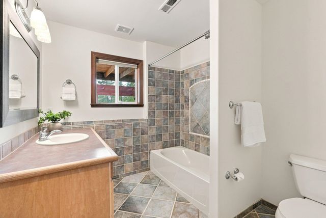 6210 E Lincoln Ln, Spokane, WA 99217