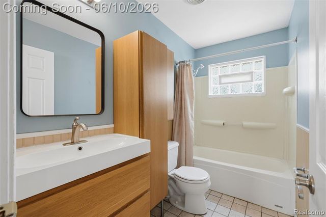 15509 Wakenden, Redford, MI 48239