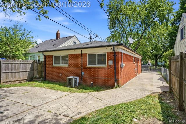 15509 Wakenden, Redford, MI 48239