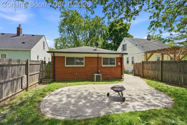 15509 Wakenden, Redford, MI 48239