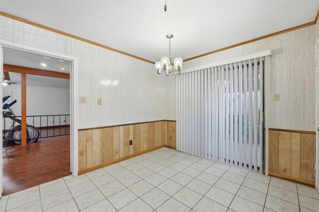 2212 Benbrook Drive, Carrollton, TX 75007