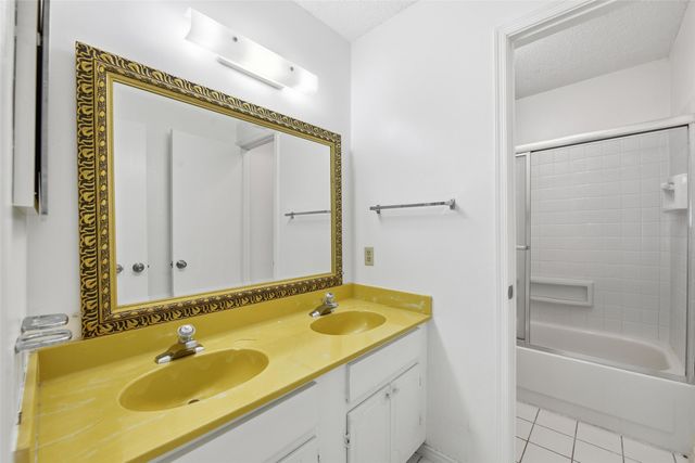 2212 Benbrook Drive, Carrollton, TX 75007