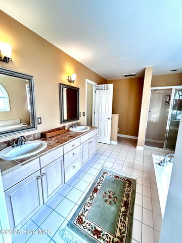 160 Hunter Trail, Southern Pines, NC 28387