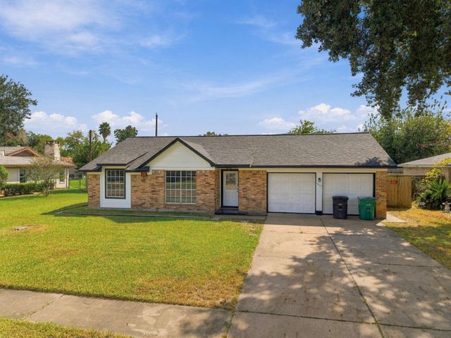 1023 Twinbrooke Drive, Houston, TX 77088