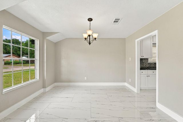 1023 Twinbrooke Drive, Houston, TX 77088