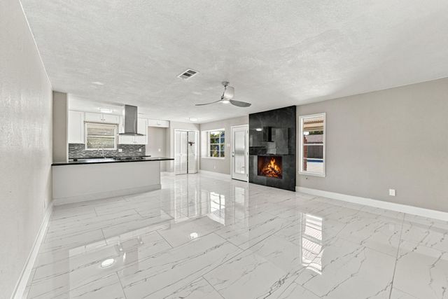 1023 Twinbrooke Drive, Houston, TX 77088