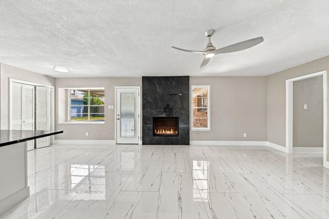 1023 Twinbrooke Drive, Houston, TX 77088