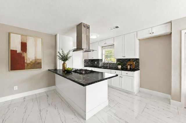 1023 Twinbrooke Drive, Houston, TX 77088