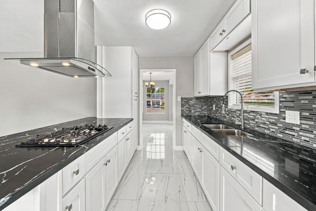 1023 Twinbrooke Drive, Houston, TX 77088