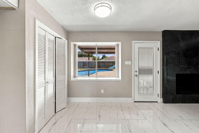 1023 Twinbrooke Drive, Houston, TX 77088