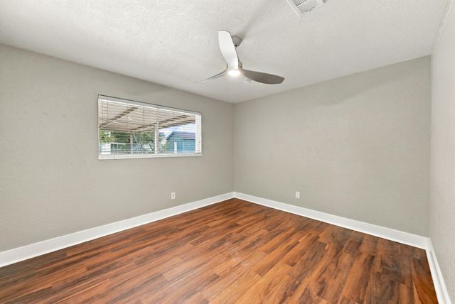 1023 Twinbrooke Drive, Houston, TX 77088
