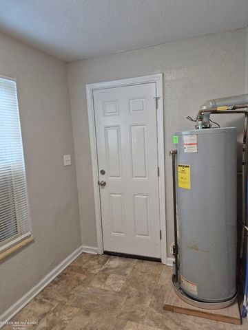 25842 Leach Street, Roseville, MI 48066