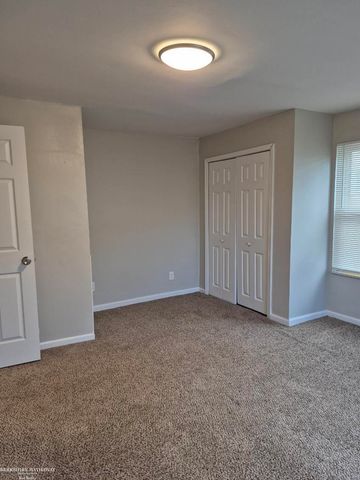 25842 Leach Street, Roseville, MI 48066