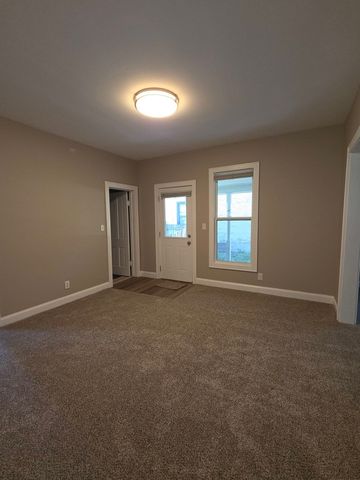 118 N Washington Street, Carpentersville, IL 60110