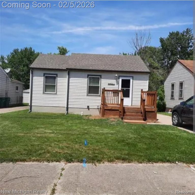 28984 Beechwood Street, Garden City, MI 48135