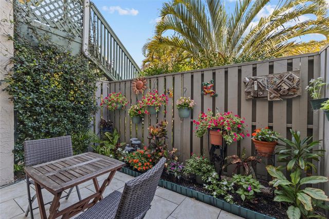 1520 PELICAN POINT DRIVE 155, Sarasota, FL 34231