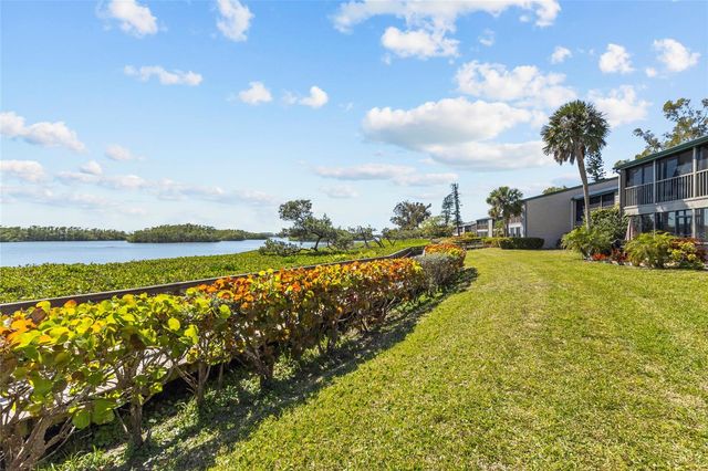 1520 PELICAN POINT DRIVE 155, Sarasota, FL 34231