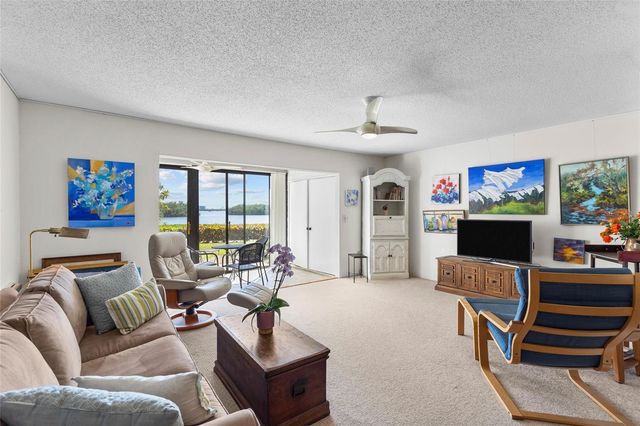 1520 PELICAN POINT DRIVE 155, Sarasota, FL 34231