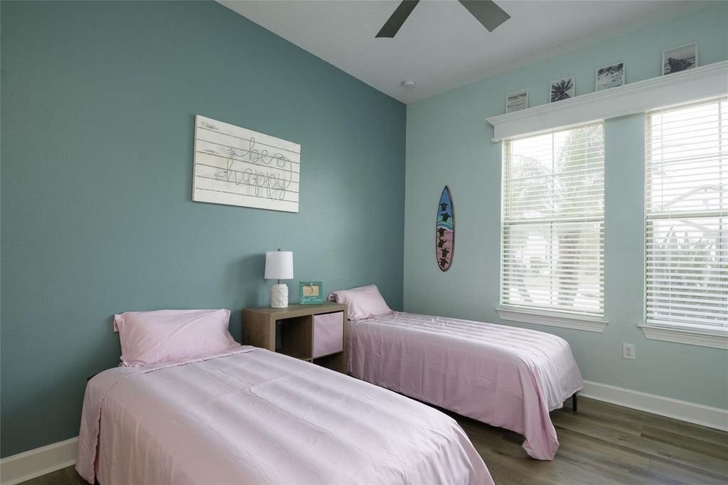 Image 37 of property listing at 747 116TH COURT NE, Bradenton, FL 34212