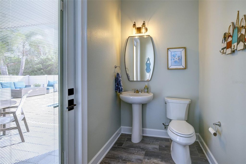 Image 43 of property listing at 747 116TH COURT NE, Bradenton, FL 34212