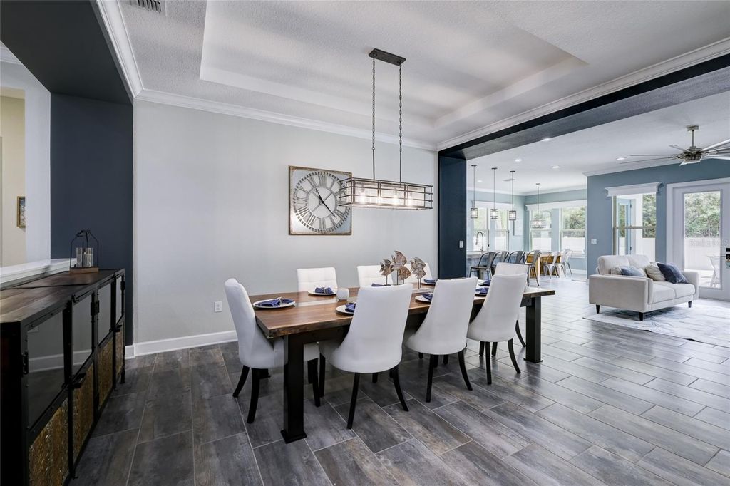 Image 9 of property listing at 747 116TH COURT NE, Bradenton, FL 34212