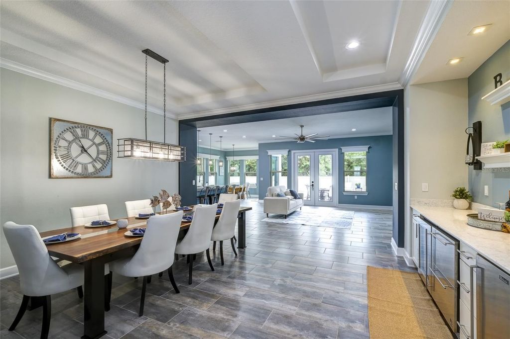 Image 10 of property listing at 747 116TH COURT NE, Bradenton, FL 34212