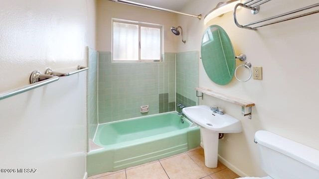 5111 E Peach Street, Tucson, AZ 85712