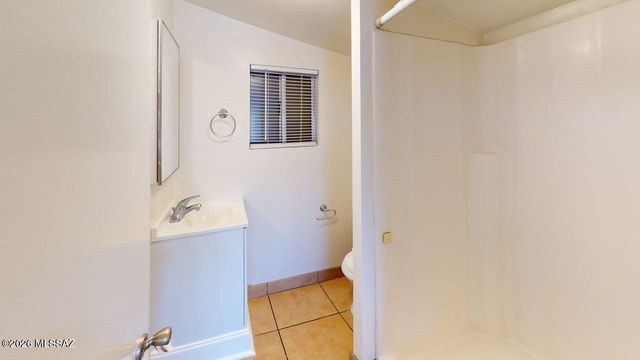 5111 E Peach Street, Tucson, AZ 85712