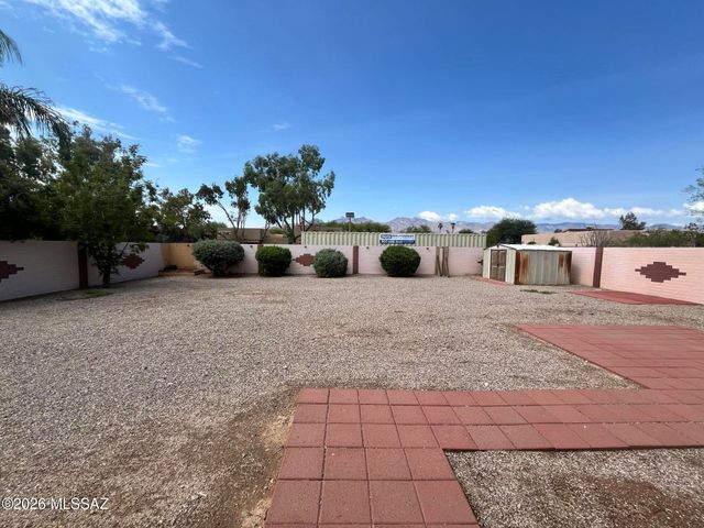 5111 E Peach Street, Tucson, AZ 85712