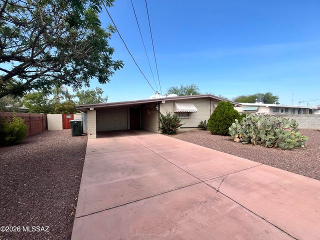 5111 E Peach Street, Tucson, AZ 85712