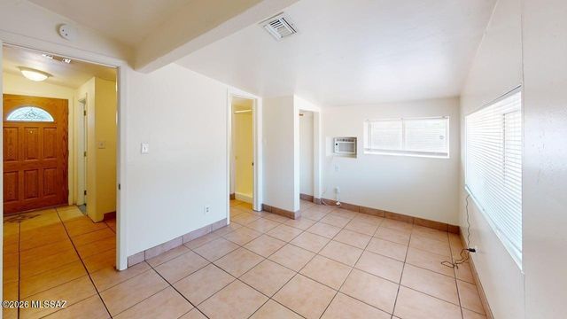 5111 E Peach Street, Tucson, AZ 85712