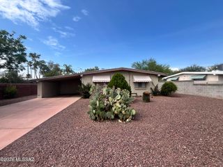 5111 E Peach Street, Tucson, AZ 85712