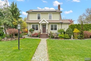 305 Whitford Avenue, Nutley, NJ 07110