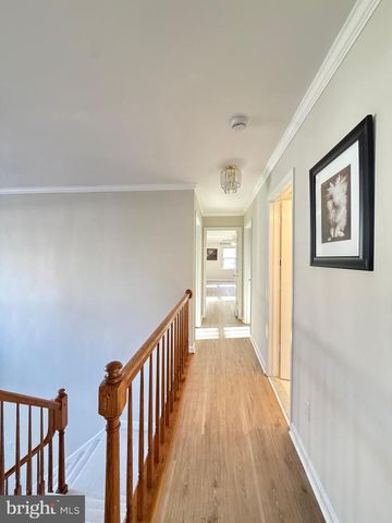 1742 VALLEY AVE, Mclean, VA 22101