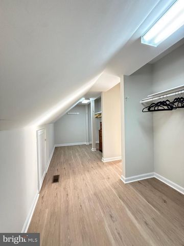 1742 VALLEY AVE, Mclean, VA 22101