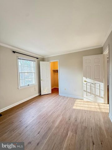 1742 VALLEY AVE, Mclean, VA 22101