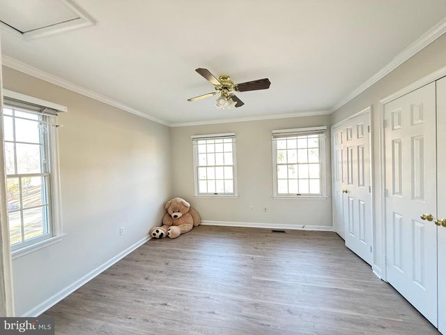 1742 VALLEY AVE, Mclean, VA 22101