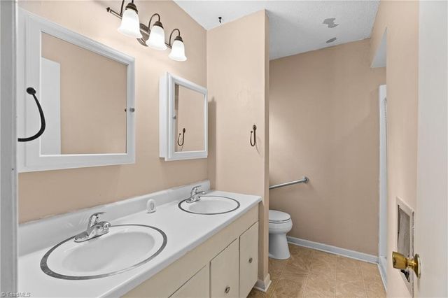 101 Asheview Court, King, NC 27021