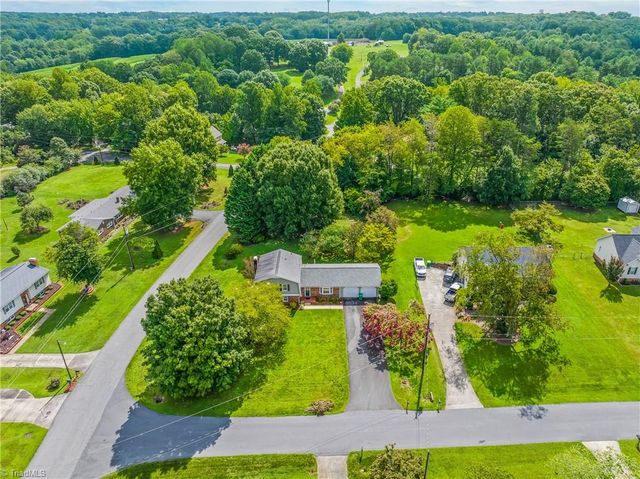 101 Asheview Court, King, NC 27021