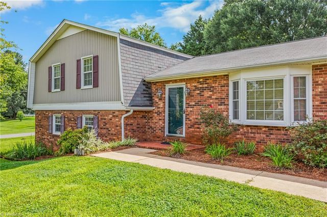 101 Asheview Court, King, NC 27021