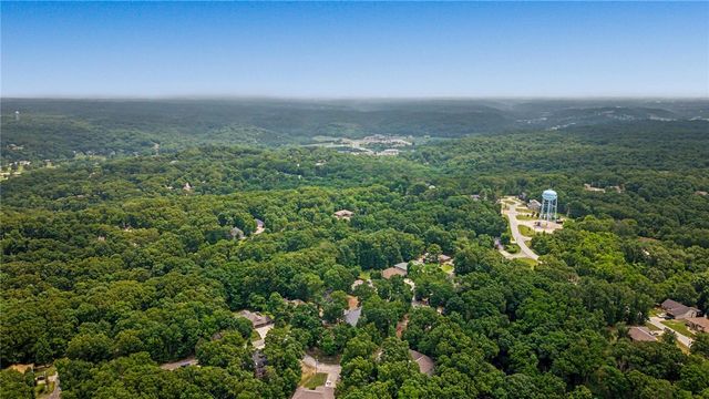 3 Runnymede Circle, Bella Vista, AR 72715