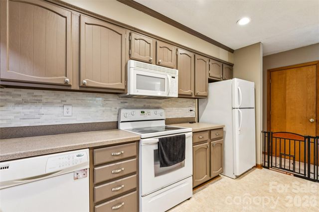 6606 Ludell Lane, Charlotte, NC 28215