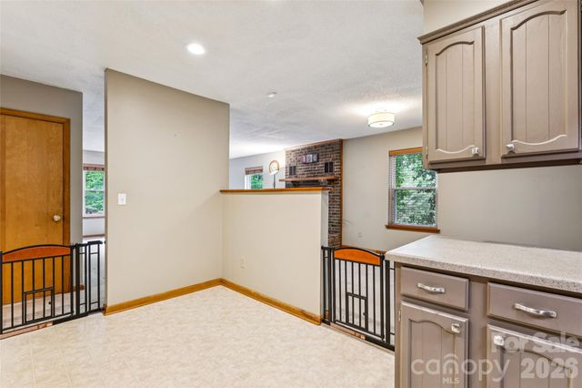 6606 Ludell Lane, Charlotte, NC 28215