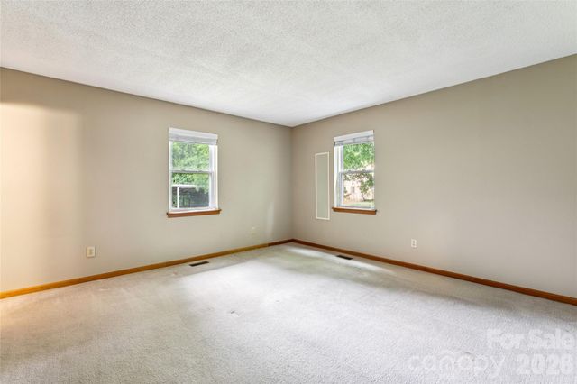 6606 Ludell Lane, Charlotte, NC 28215