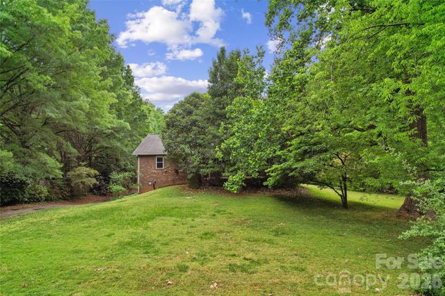 6606 Ludell Lane, Charlotte, NC 28215