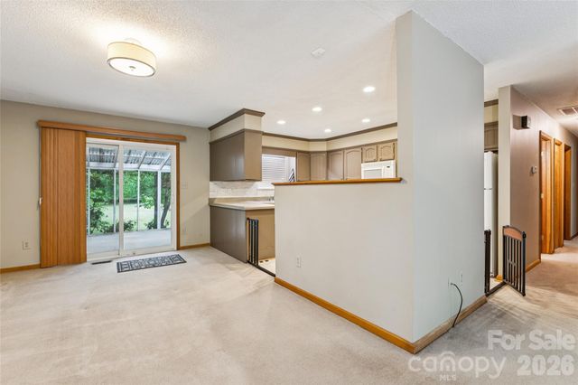 6606 Ludell Lane, Charlotte, NC 28215