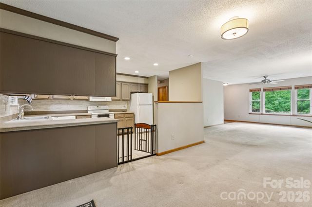 6606 Ludell Lane, Charlotte, NC 28215