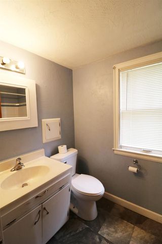 322 E NORTH AVENUE, Little Chute, WI 54140