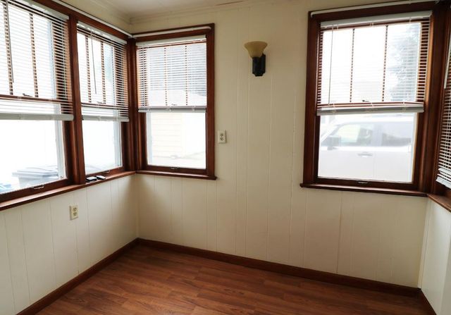 322 E NORTH AVENUE, Little Chute, WI 54140