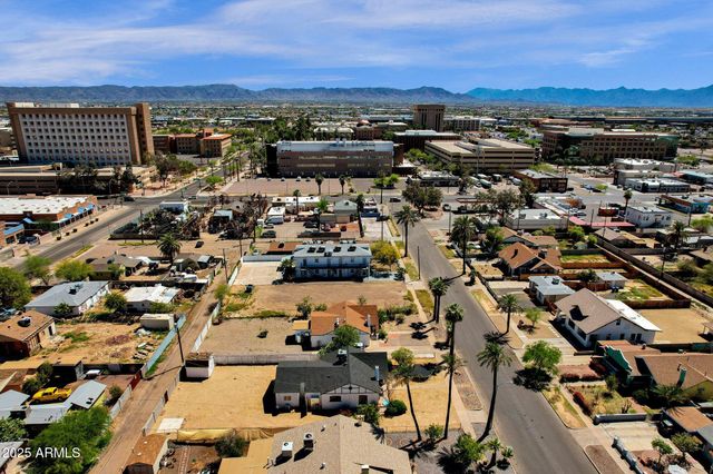 329 N 17TH Drive, Phoenix, AZ 85007